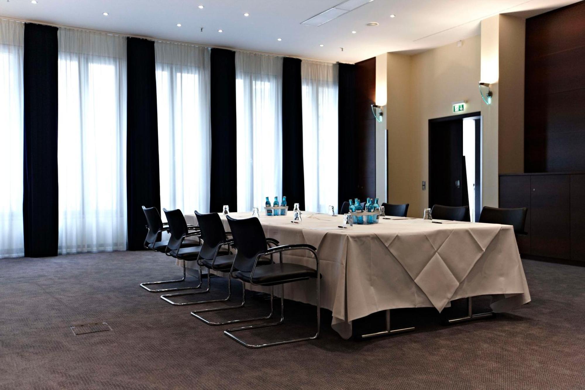 Metropolitan Hotel By Flemings Frankfurt am Main Exterior photo